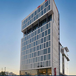 Fachada_del_hotel_City_Express_Suites_by_Marriott_Tijuana_Río